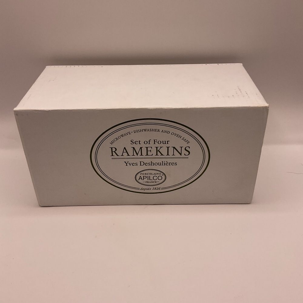 Ramekins NWT set of 4 Microwave/Oven Safe White Serving Bowl/Dishes Party Family